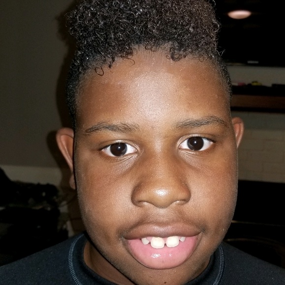 Meet your Posher, Malachi - Picture 1 of 1